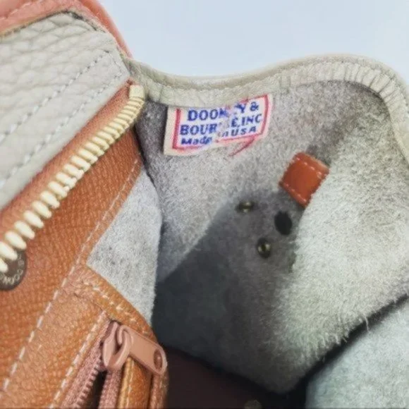 Vintage Dooney & Bourke Pebble Leather Purse - Picture 6 of 8